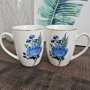 🆕️Porcelain China Mug 2 Set with Bluebell Flower Print with Gold Rim